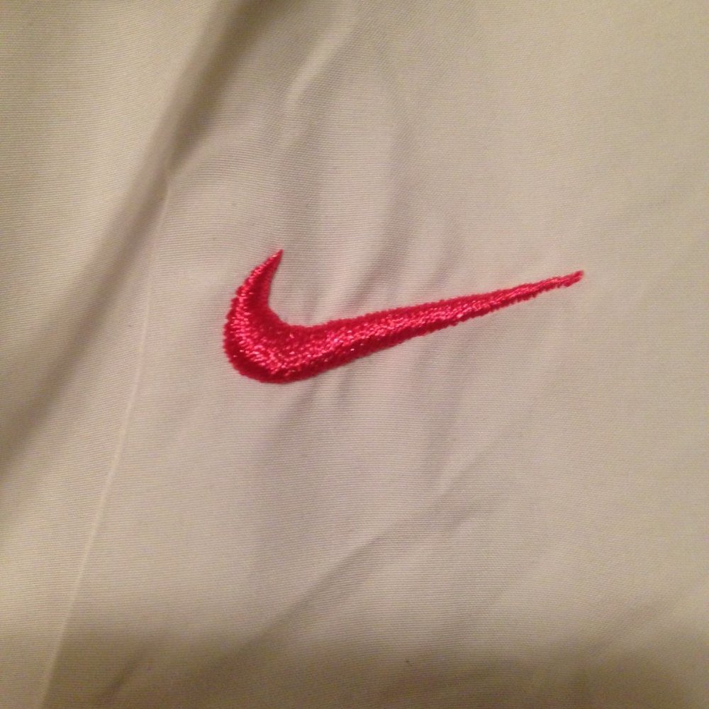 White Nike Windbreaker size medium - Picture 4 of 4